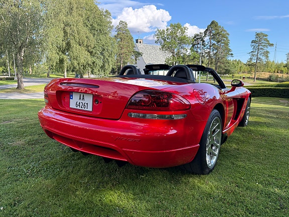Dodge Viper 9 of 30