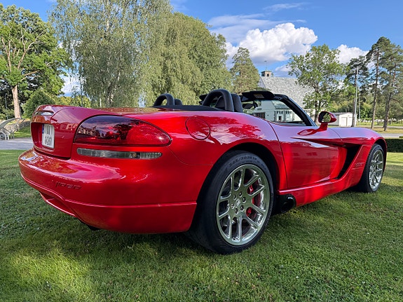 Dodge Viper 8 of 30