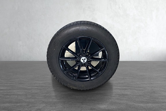 Stilige svarte alufelger med blank finish og solid design.