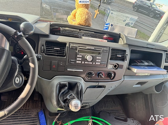 Ford Transit 28 of 30