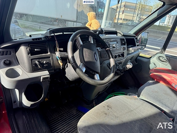 Ford Transit 25 of 30