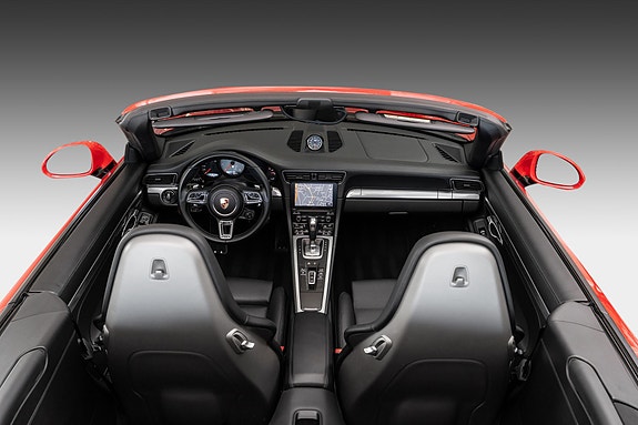 Porsche 911 17 of 30