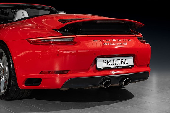 Porsche 911 11 of 30