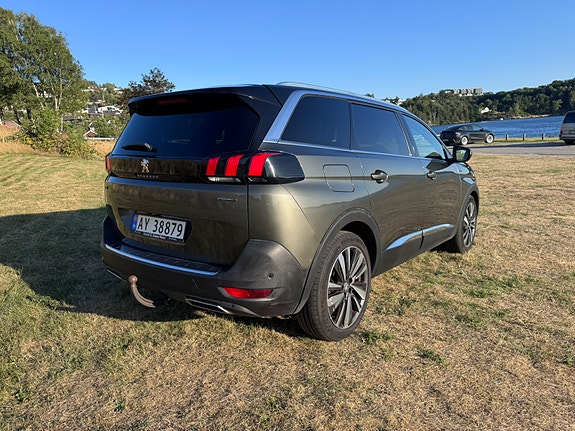 Peugeot 5008 3 of 28