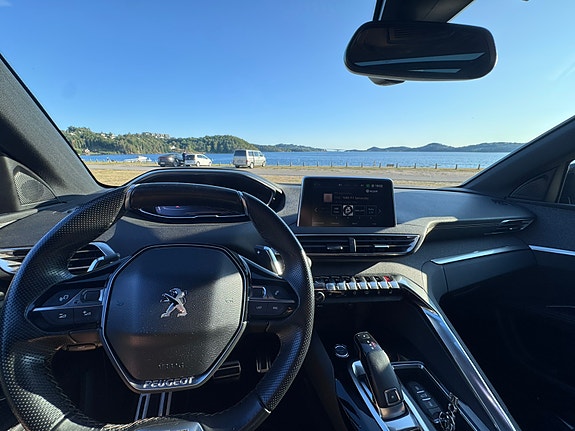 Peugeot 5008 15 of 28