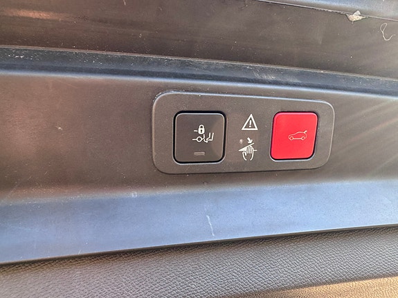 Peugeot 5008 24 of 28