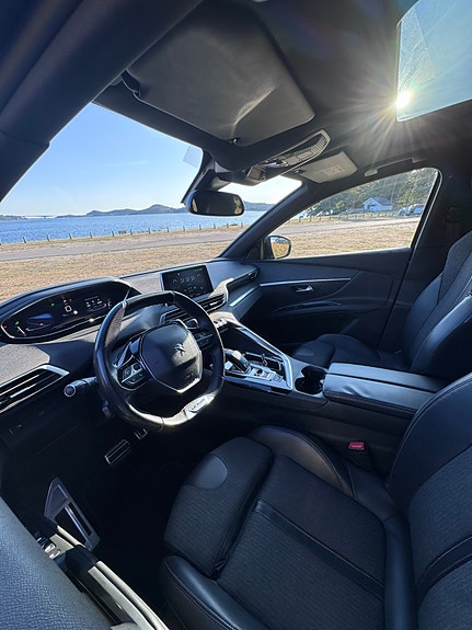 Peugeot 5008 14 of 28