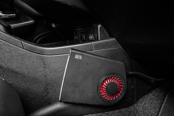 Toyota Prius+ 24 of 30
