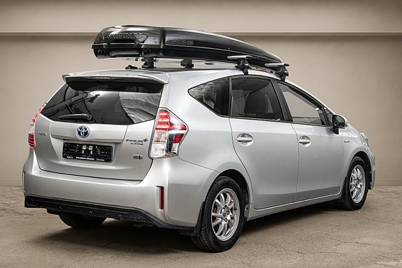 Toyota Prius+ 3 of 30