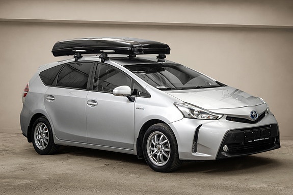 Toyota Prius+ 2 of 30