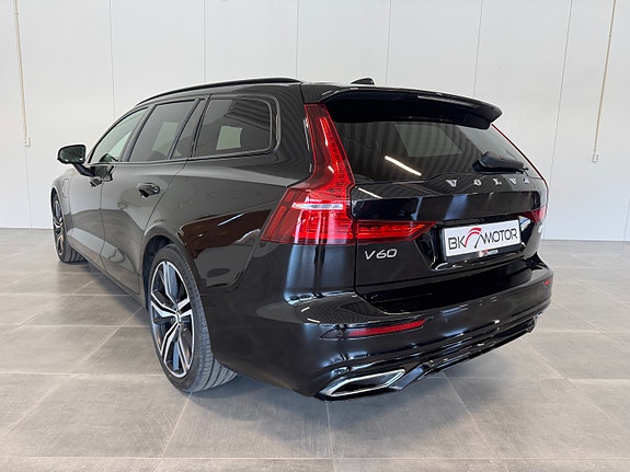 Volvo V60 13 of 30