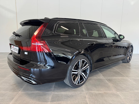 Volvo V60 16 of 30
