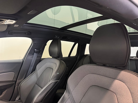 Volvo V60 21 of 30