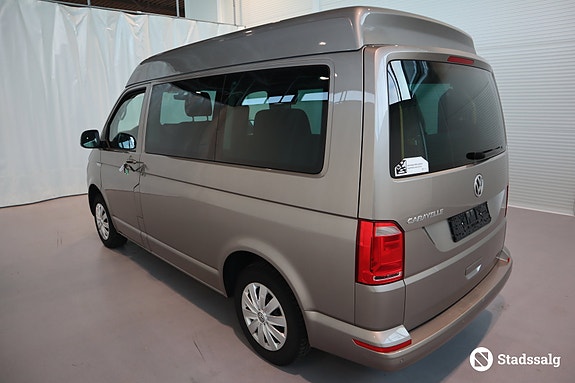 Volkswagen Kombi 7 of 10
