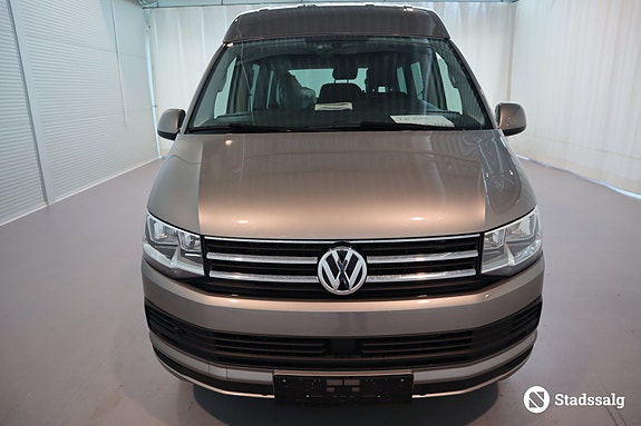 Volkswagen Kombi 2 of 10