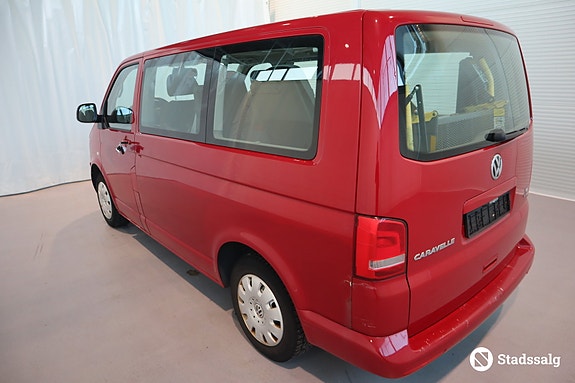 Volkswagen Caravelle 7 of 10