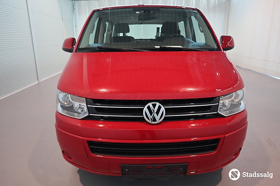 Volkswagen Caravelle 2 of 10