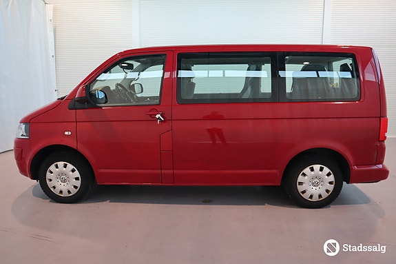 Volkswagen Caravelle 8 of 10