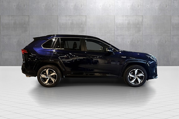Toyota RAV4 Plug-in Hybrid 6 of 24