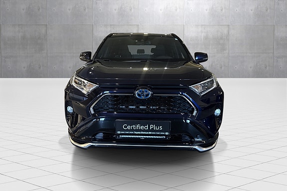 Toyota RAV4 Plug-in Hybrid 8 of 24