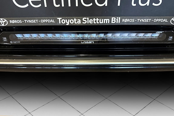 Toyota RAV4 Plug-in Hybrid 23 of 24