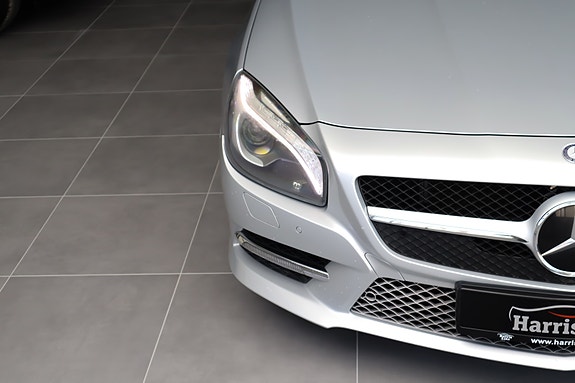 Mercedes-Benz SL350 7 of 30