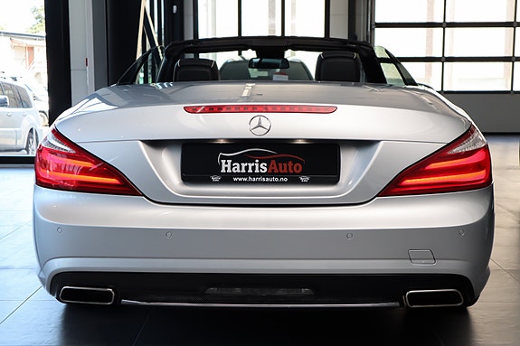 Mercedes-Benz SL350 14 of 30