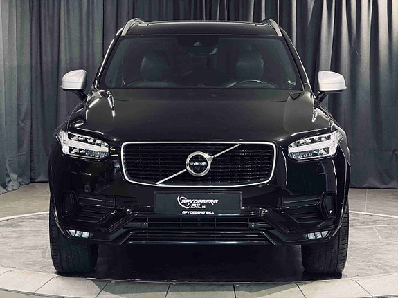 Volvo XC90 3 of 30