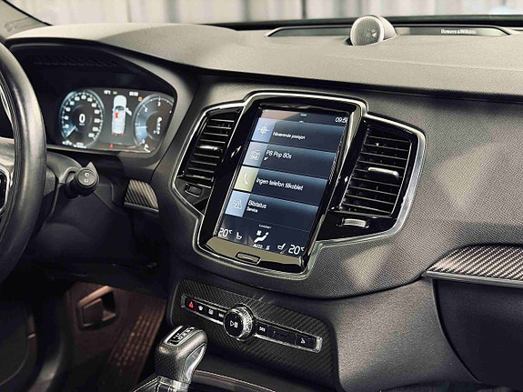 Volvo XC90 23 of 30