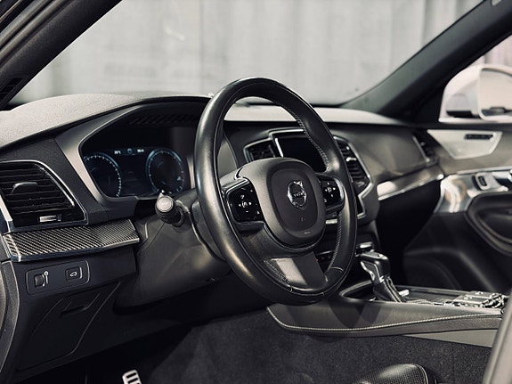 Volvo XC90 15 of 30
