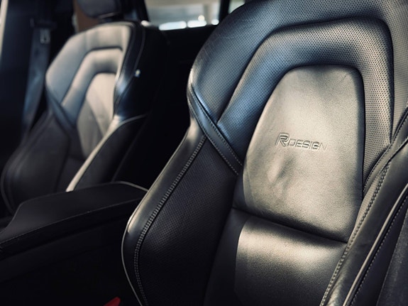 Volvo XC90 13 of 30