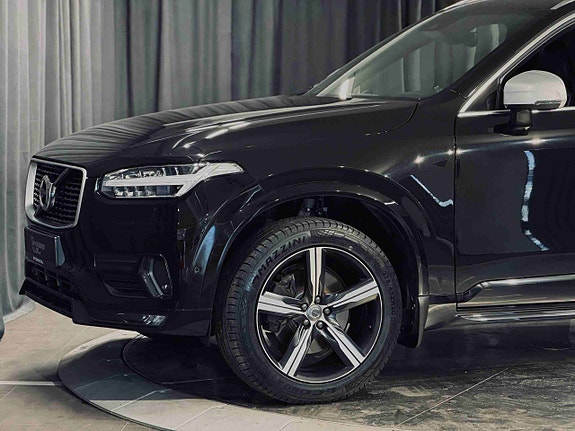 Volvo XC90 5 of 30