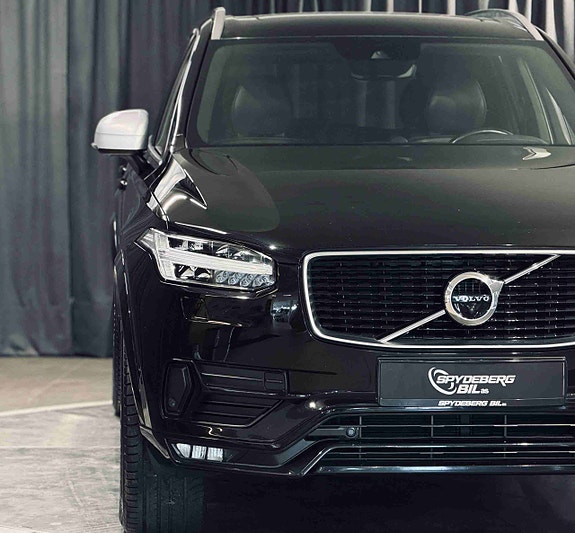 Volvo XC90 4 of 30