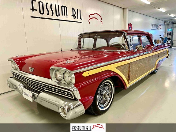 Ford Fairlane 11 of 30