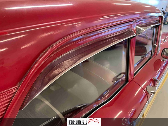 Ford Fairlane 30 of 30