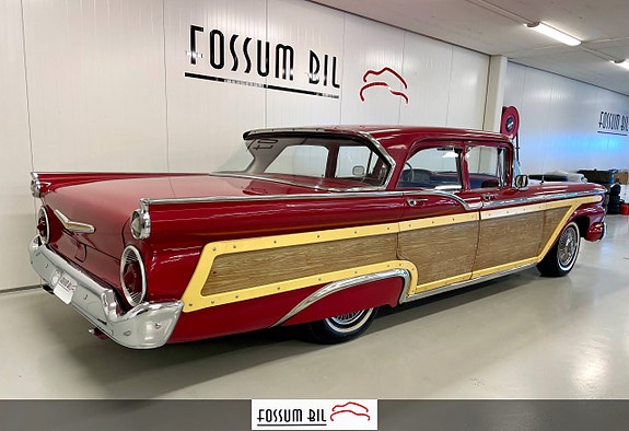 Ford Fairlane 9 of 30
