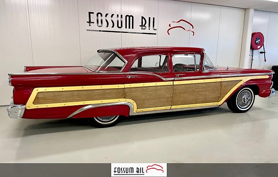 Ford Fairlane 8 of 30
