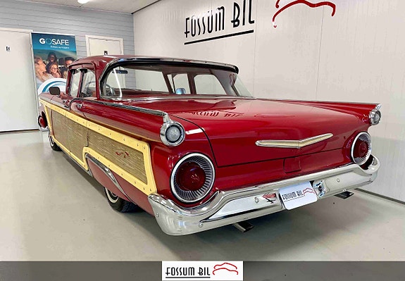 Ford Fairlane 16 of 30
