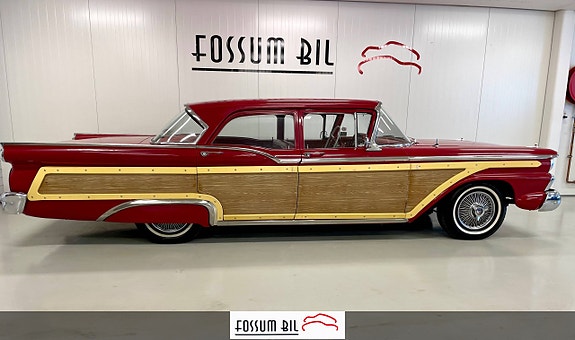 Ford Fairlane 7 of 30