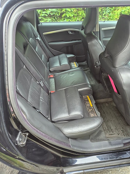 Volvo V70 24 of 30