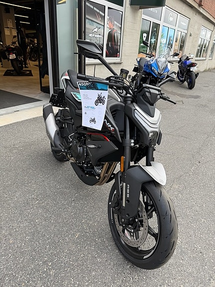 CFMOTO 450NK A2  - Se denne kule sykkelen hos AGM Oslo Alnabru og prøvekjør 6 of 11