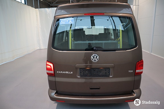 Volkswagen Caravelle 6 of 10
