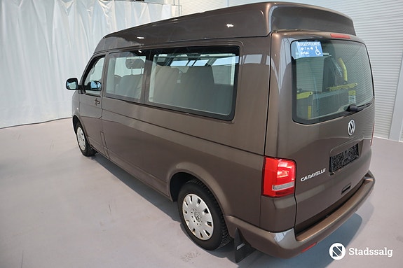 Volkswagen Caravelle 7 of 10
