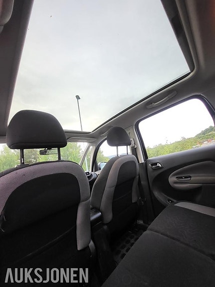 Citroen C3 Picasso 7 of 21