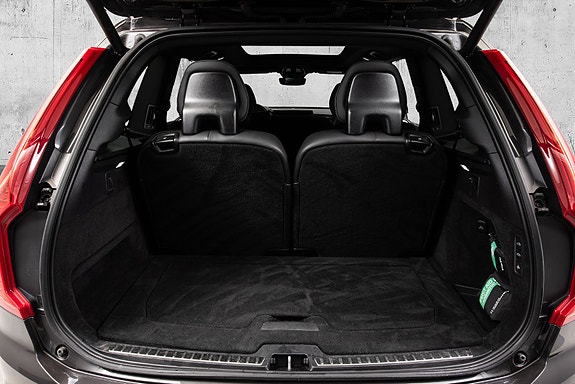 Volvo XC90 9 of 30