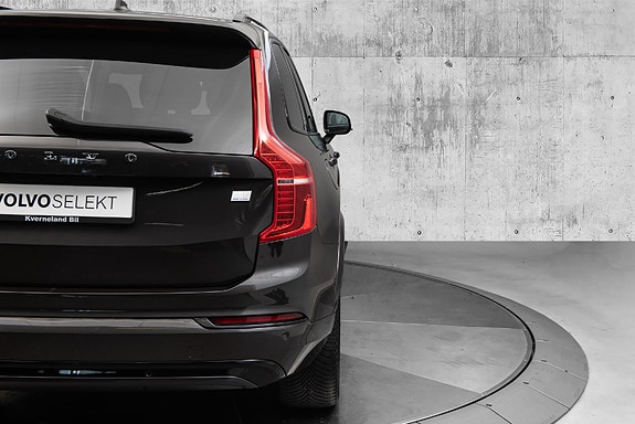 Volvo XC90 7 of 30
