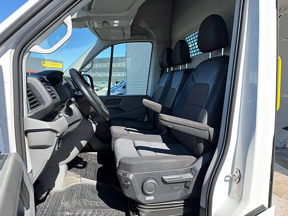 Volkswagen Crafter 12 of 24