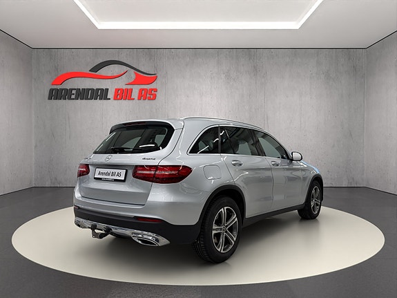 Mercedes-Benz GLC220 d 5 of 23