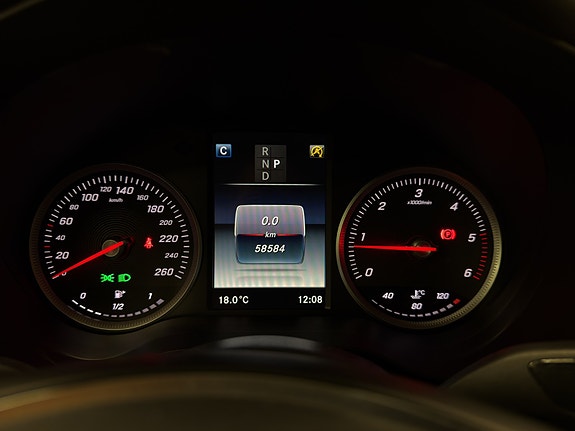 Mercedes-Benz GLC220 d 18 of 23
