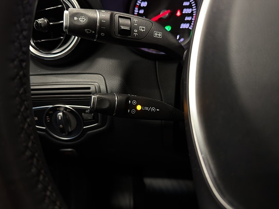 Mercedes-Benz GLC220 d 17 of 23